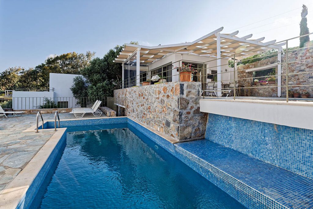 Agrotourism villas with pool on Crete Greece